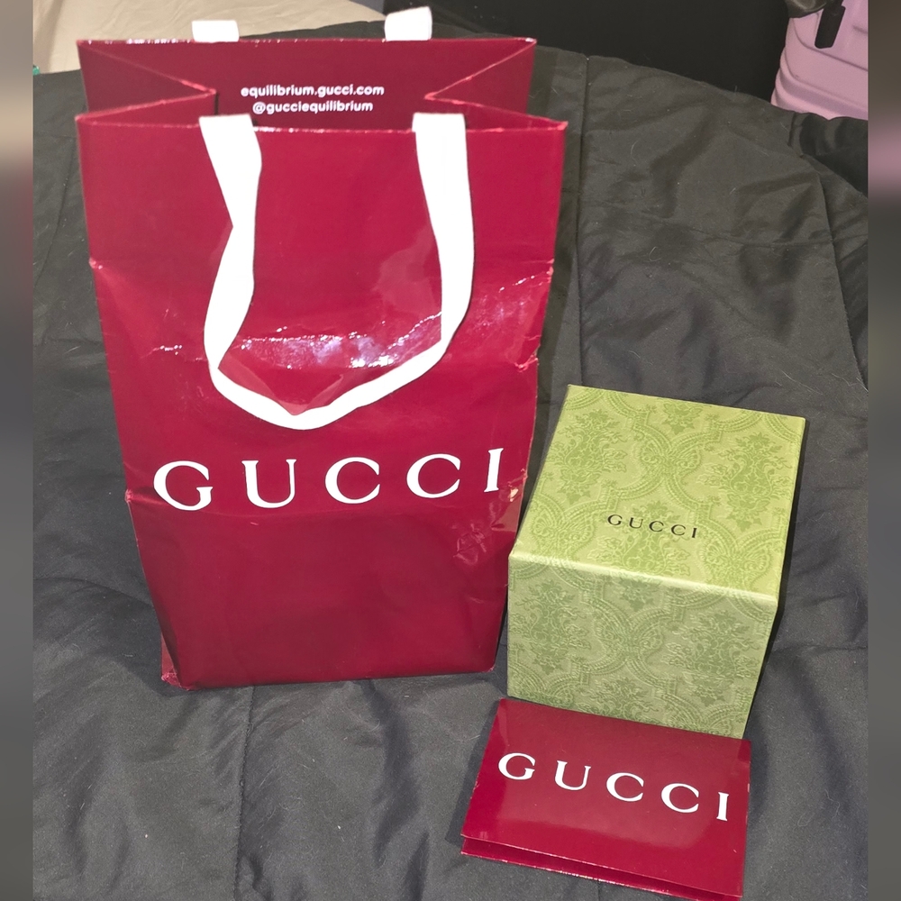 Gucci Red Gift Bag and Green Box Set